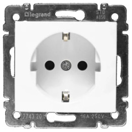 PRIZAS 2P+T SCHUKO A VIS BLANC