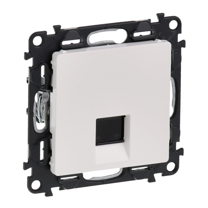 RJ 45 socket Valena Life - Cat. 6 UTP - with cover plate - white