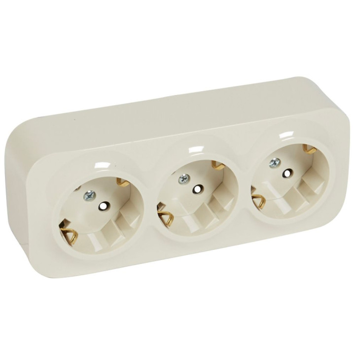 Saksalainen vakiopistorasia 3 x 2P+E Forix - ikkunaluukkuilla - IP 2X - 16 A - 250 V - norsunluu
