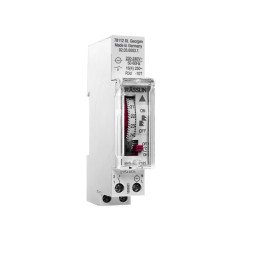 DIN-rail timer with one channel and daily program, quartz drive, analogue