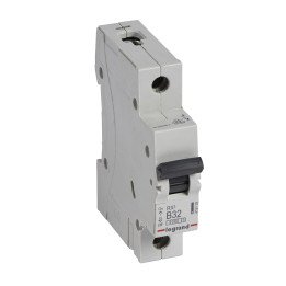 MCB RX 6000 - 1P - 230/400V - 32 A - B curve - prong/fork type supply busbars