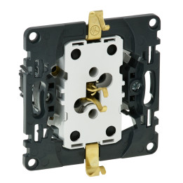 Valena InMatic 2 × 2P+E розетка с защитой