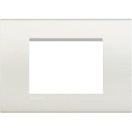 Bticino LNA4803BI крышка 3 модуля
