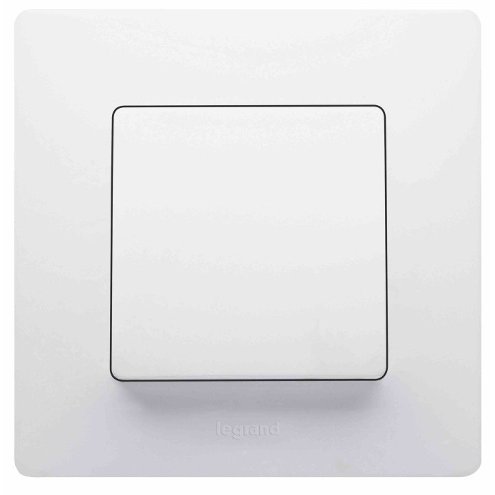 Legrand кнопка 6A белая