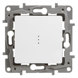 Legrand переключатель 10A белый