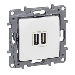 Legrand Niloe USB rozete 2x 2.4A balts
