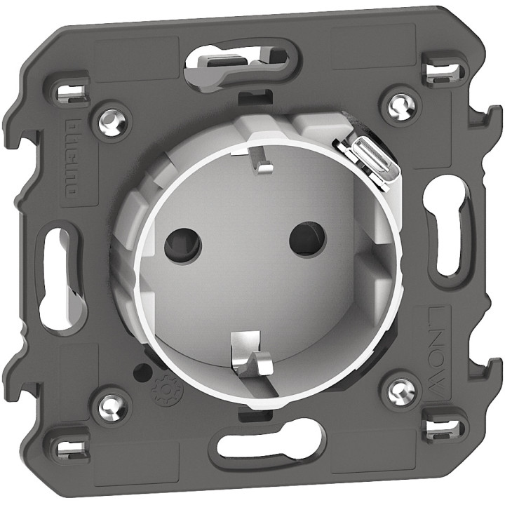German standard electric socket with integrated type C USB charger