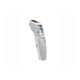 Infrared thermometer Testo 831 with 30:1 optics and 2-point laser
