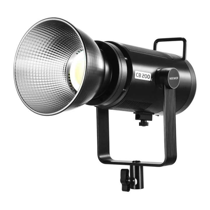 Jaunāks CB200C RGB LED apgaismojums